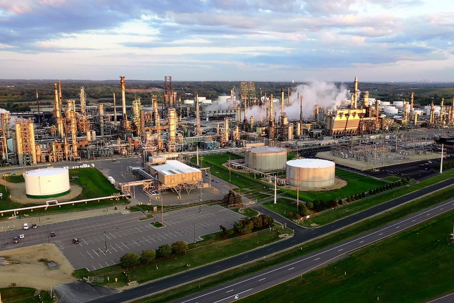 Liquefied natural gas plants: financing and loans